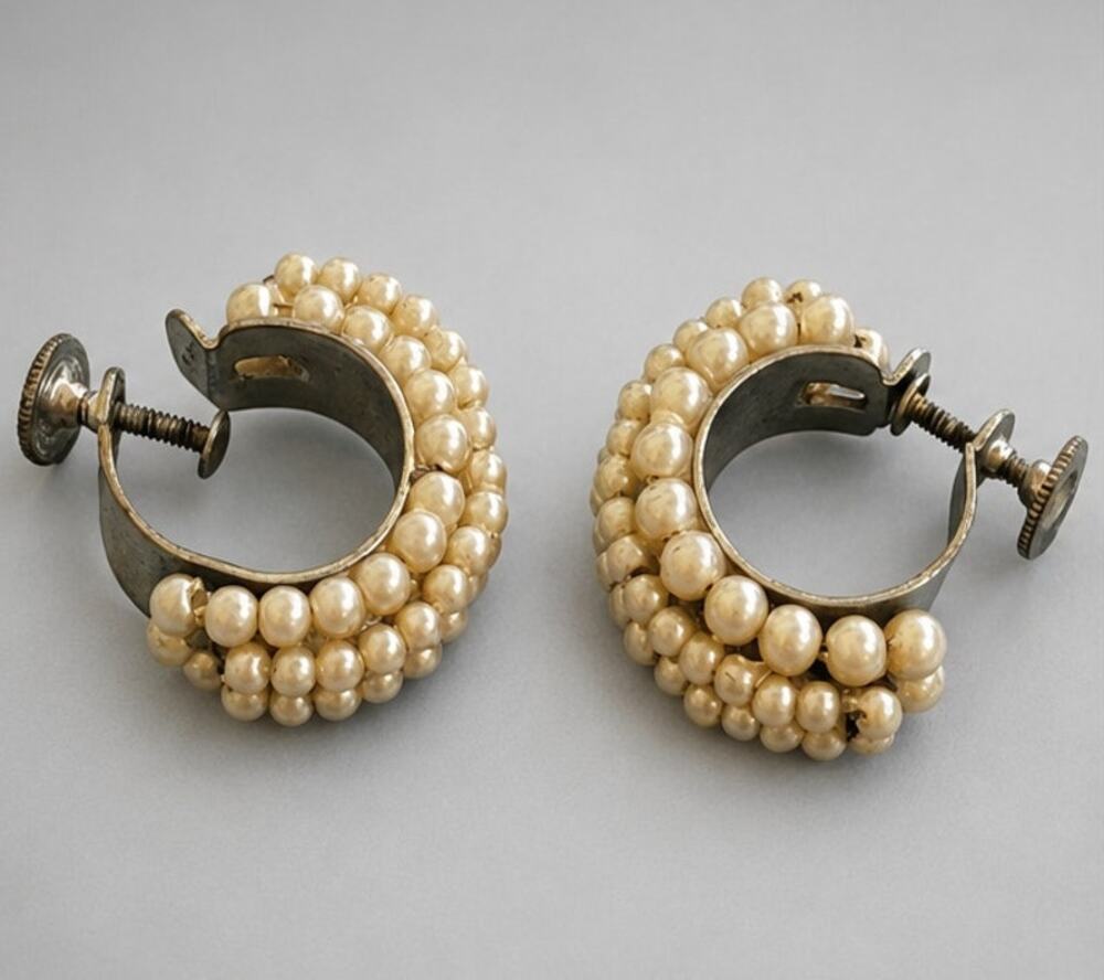 Vintage 1940s Faux Pearl Beaded Hoop Earrings Scew back- 1" Long White Retro SB-
